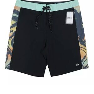 Quiksilver Men's Athletic Lifestyle Print Boardshorts Black Size 32 QSM14BS006